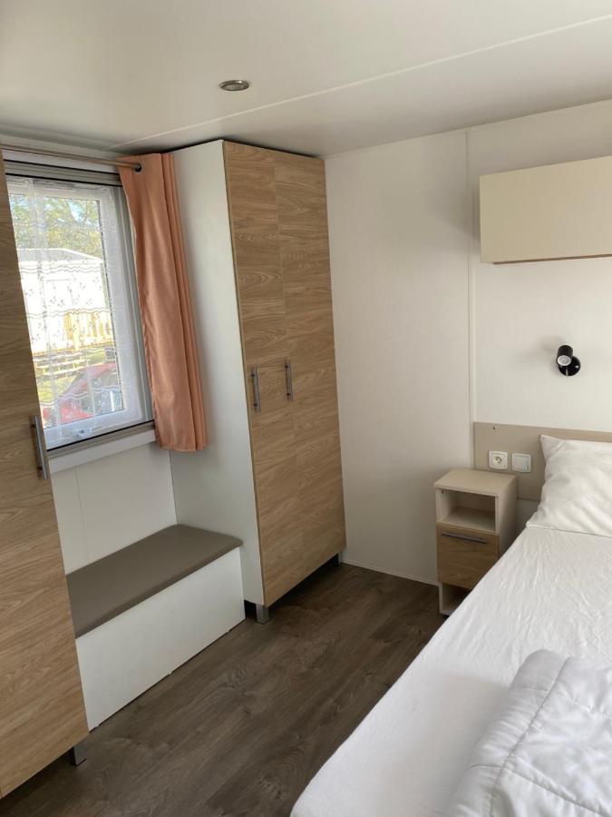 MOBIL-HOME 4 6 Personnes 2 CHAMBRES Camping Le Bois Dormant Saint-Jean-de-Monts Extérieur photo